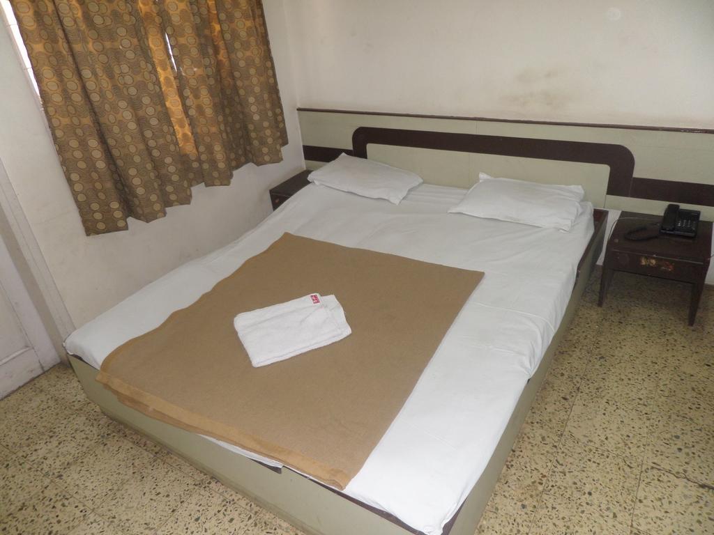 Hotel Shilpa Nashik Zimmer foto
